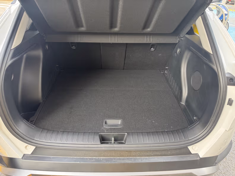 Hyundai Kona - 38