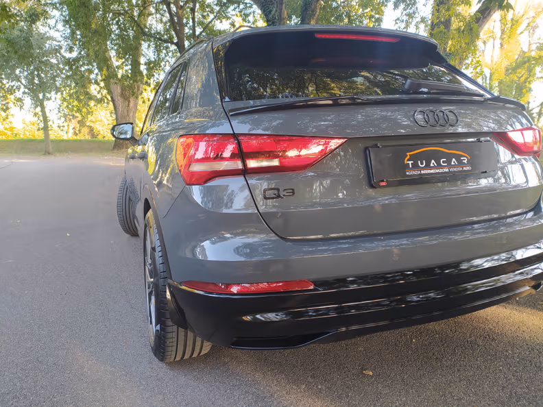 Audi Q3 - 19