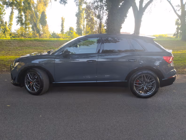 Audi Q3 - 21