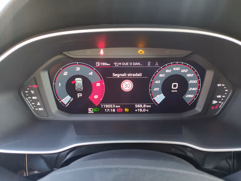 Audi Q3 - 11