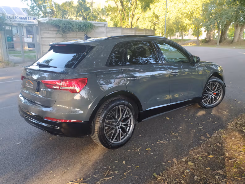 Audi Q3 - 4
