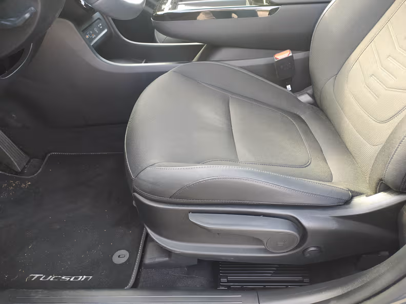 Hyundai Tucson - 39