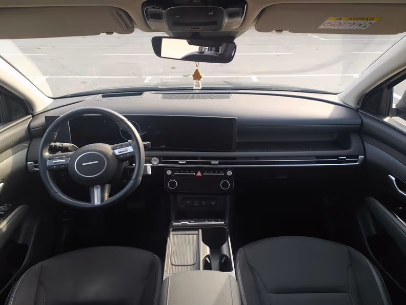 Hyundai Tucson - 8