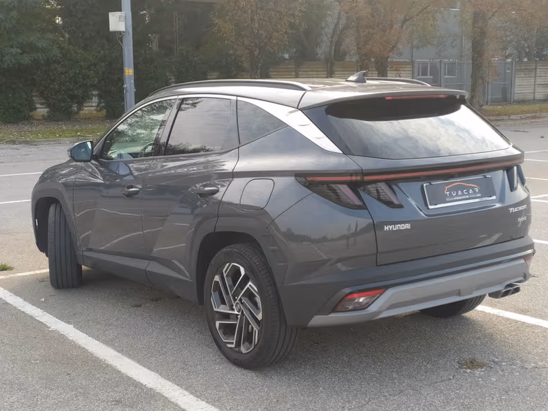 Hyundai Tucson - 5