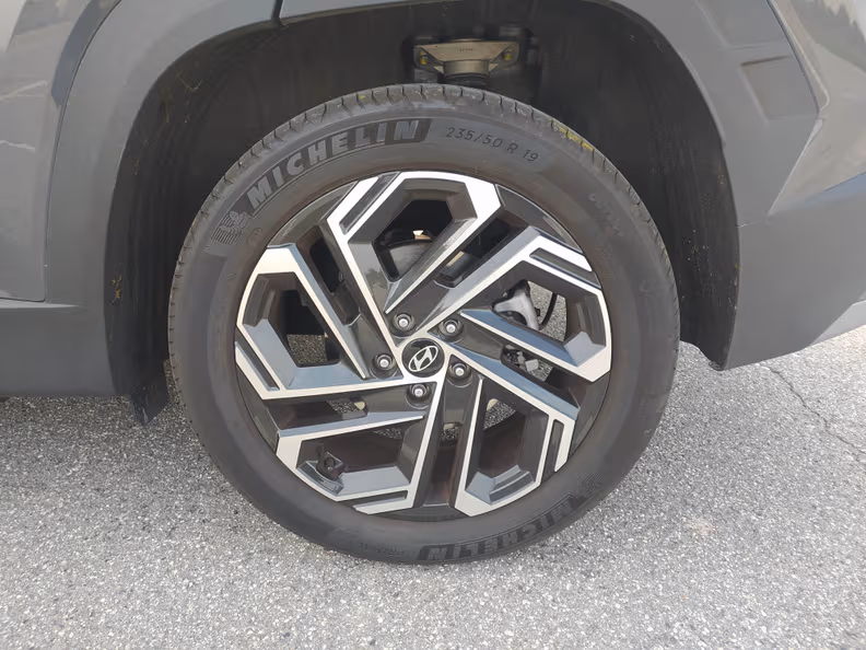 Hyundai Tucson - 26
