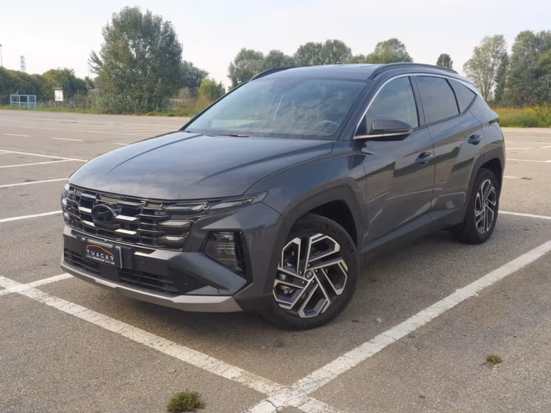 Hyundai Tucson - 1