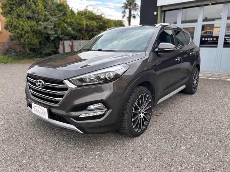 Hyundai Tucson - 1