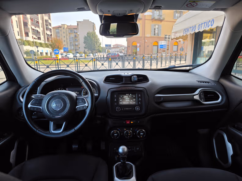 Jeep Renegade - 9