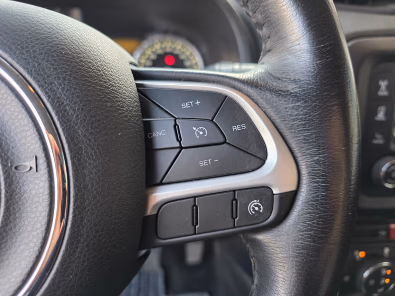 Jeep Renegade - 14