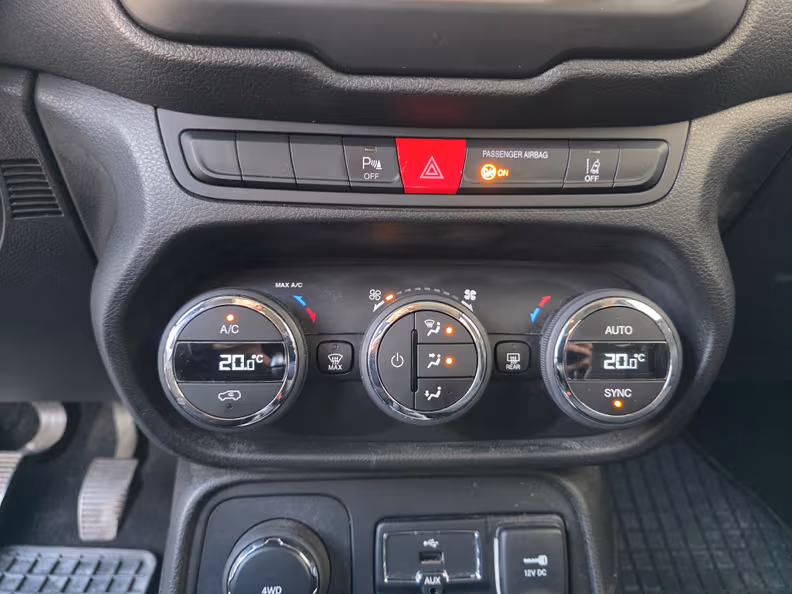 Jeep Renegade - 18