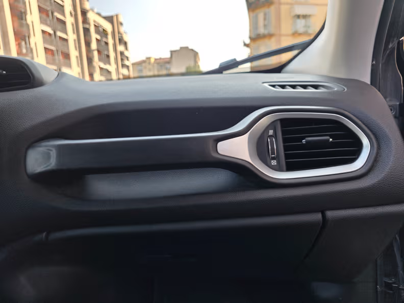 Jeep Renegade - 22