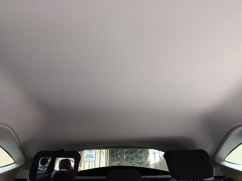 Jaguar E-Pace - 33