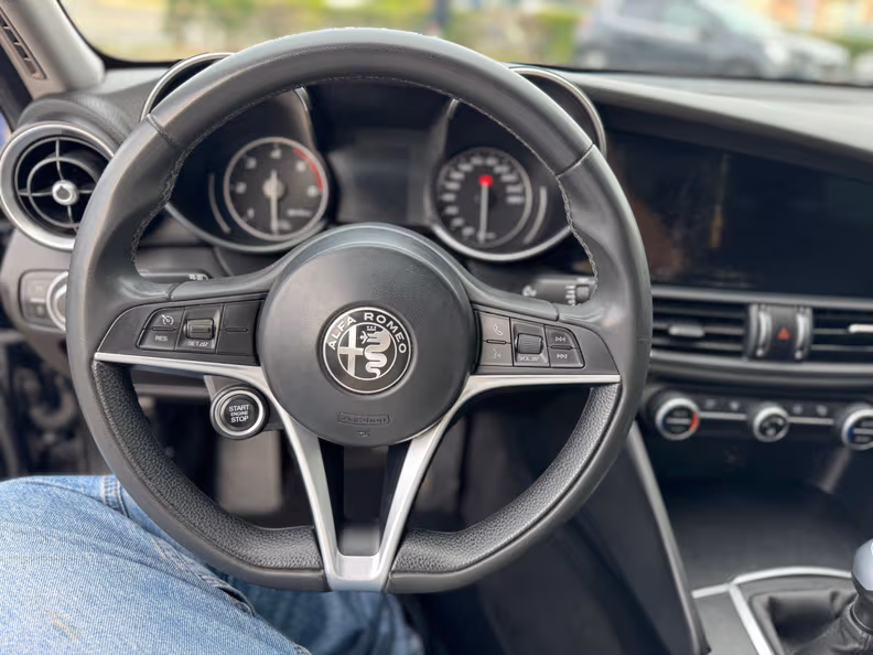 Alfa Romeo Giulia - 13