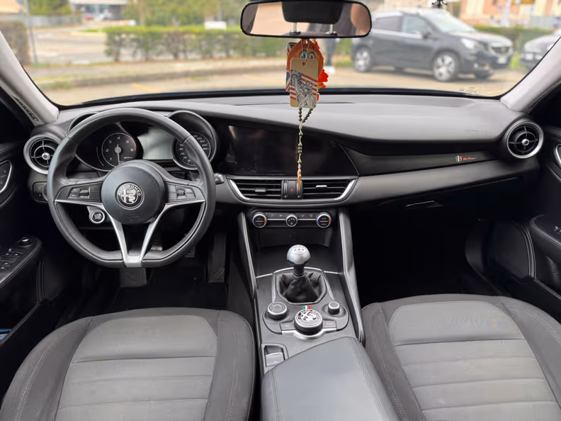 Alfa Romeo Giulia - 22