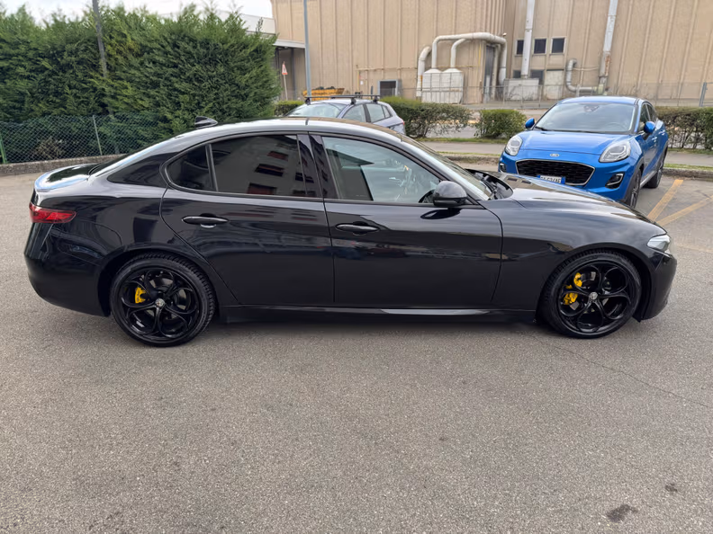 Alfa Romeo Giulia - 6