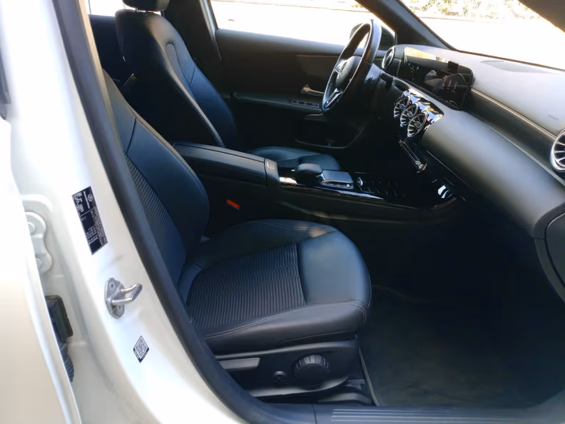Mercedes-Benz A-Class - 38