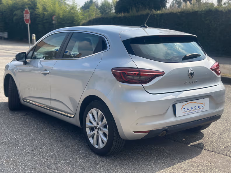 Renault Clio - 7