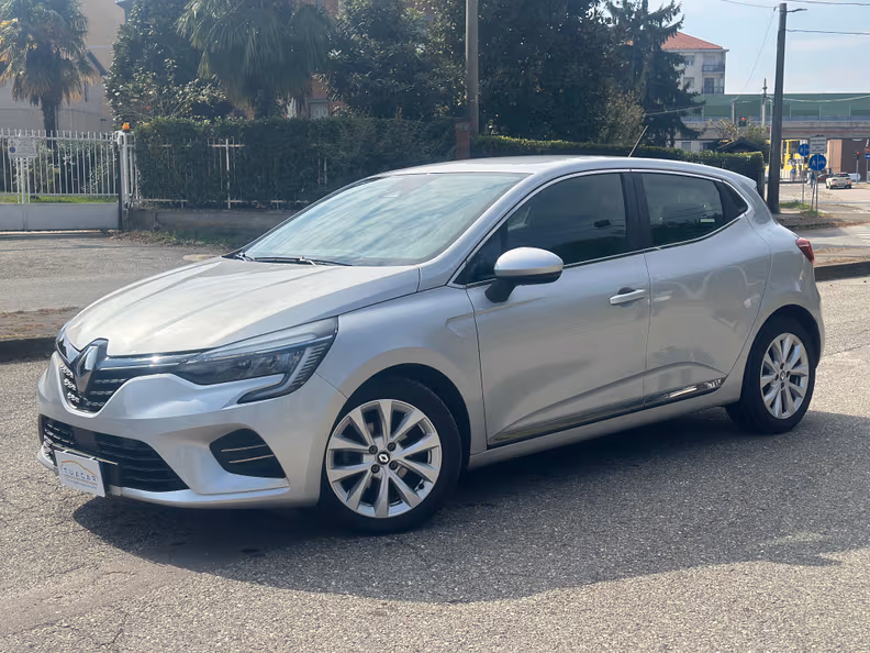Renault Clio - 1