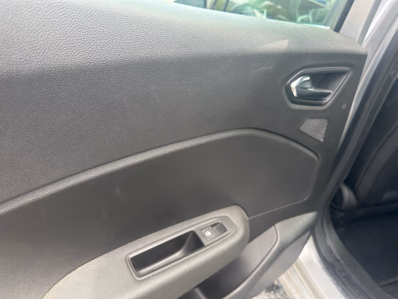 Renault Clio - 35