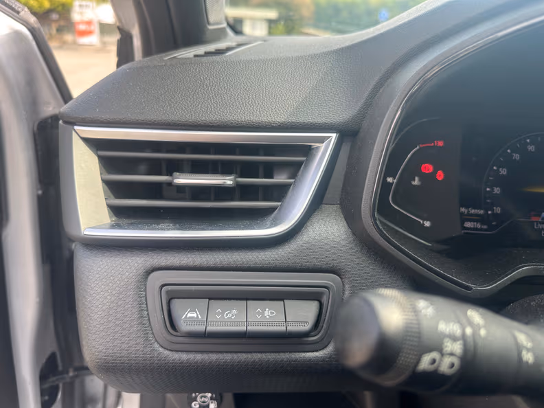Renault Clio - 16