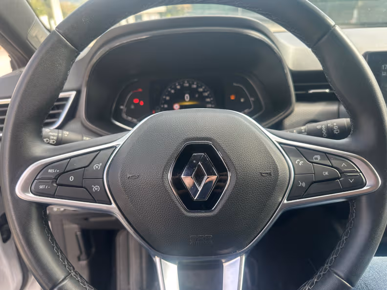 Renault Clio - 22