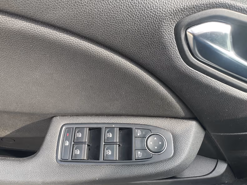 Renault Clio - 30