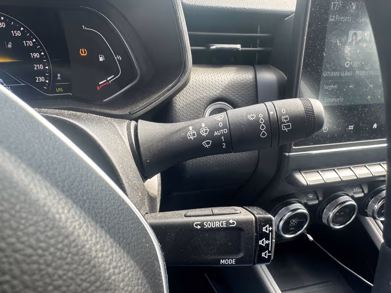 Renault Clio - 18