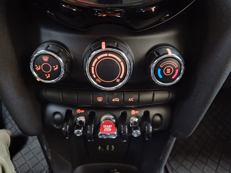 Mini 3-door / 5-door Hatch - 13