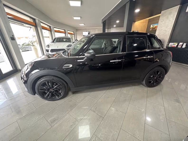 Mini 3-door / 5-door Hatch - 2