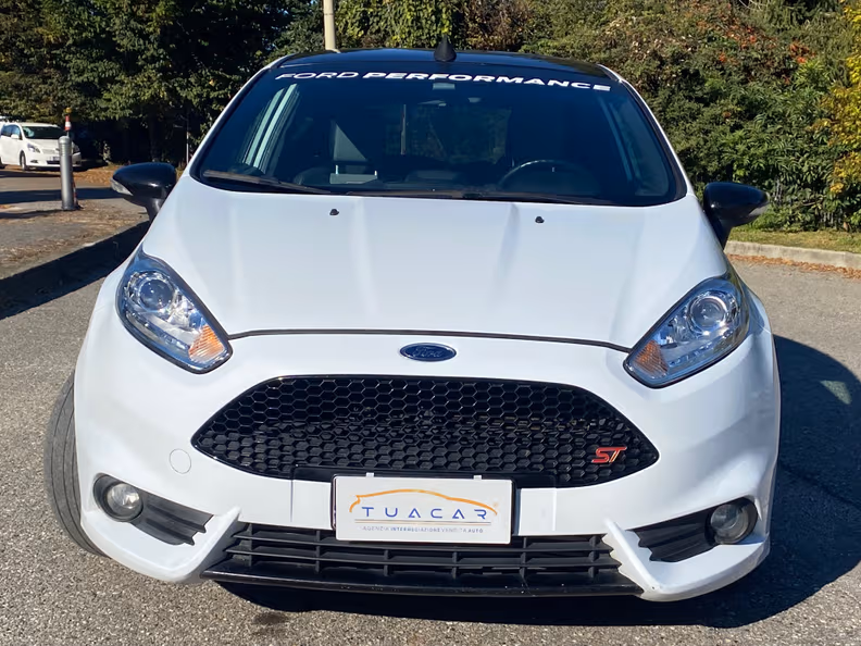 Ford Fiesta - 2