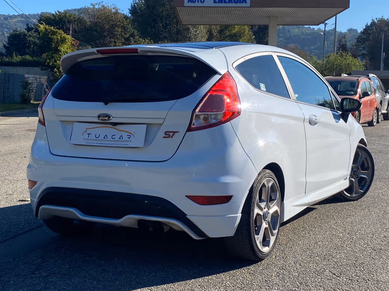 Ford Fiesta - 4