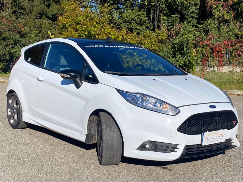 Ford Fiesta - 9