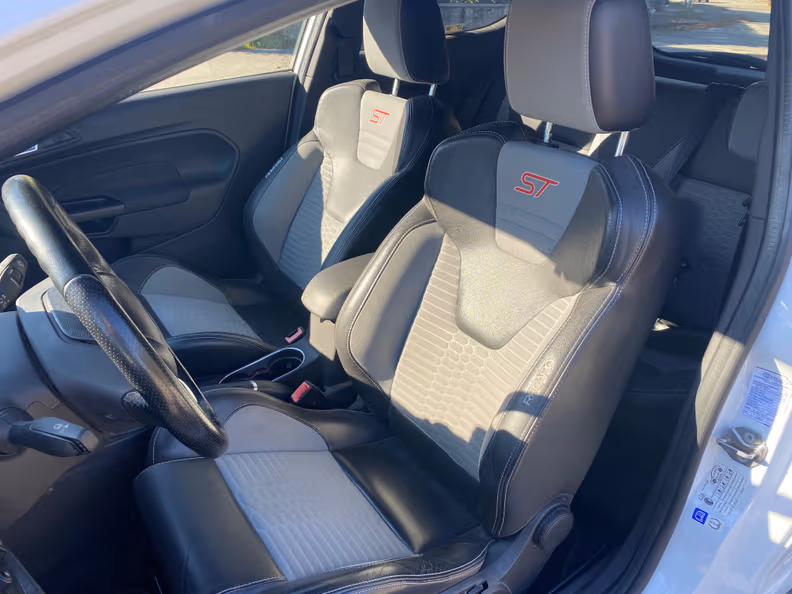 Ford Fiesta - 10