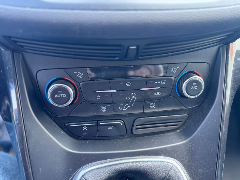 Ford Kuga - 19