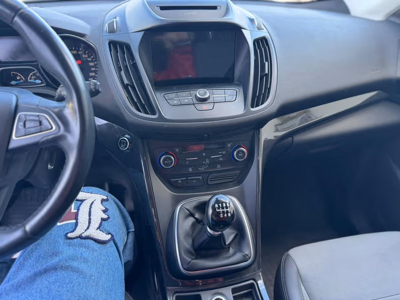 Ford Kuga - 18