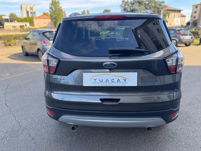 Ford Kuga - 3