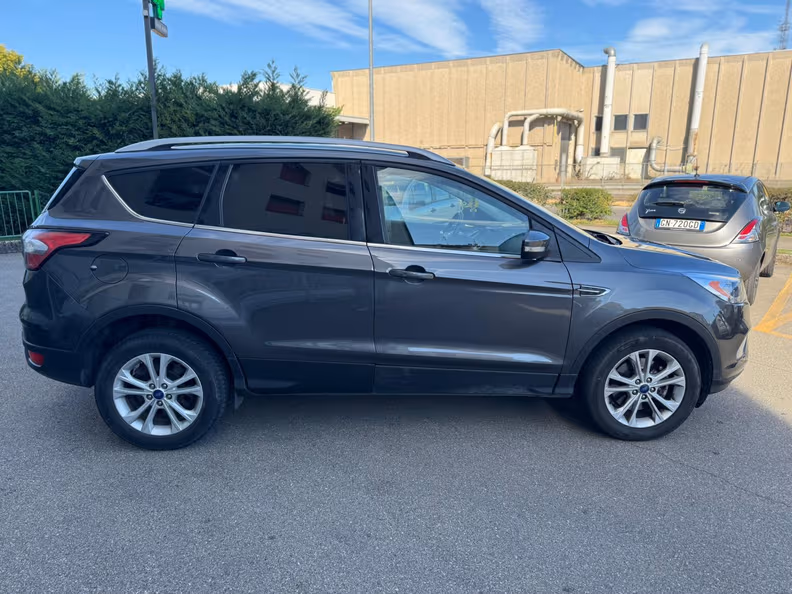 Ford Kuga - 5