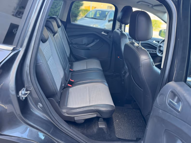 Ford Kuga - 26