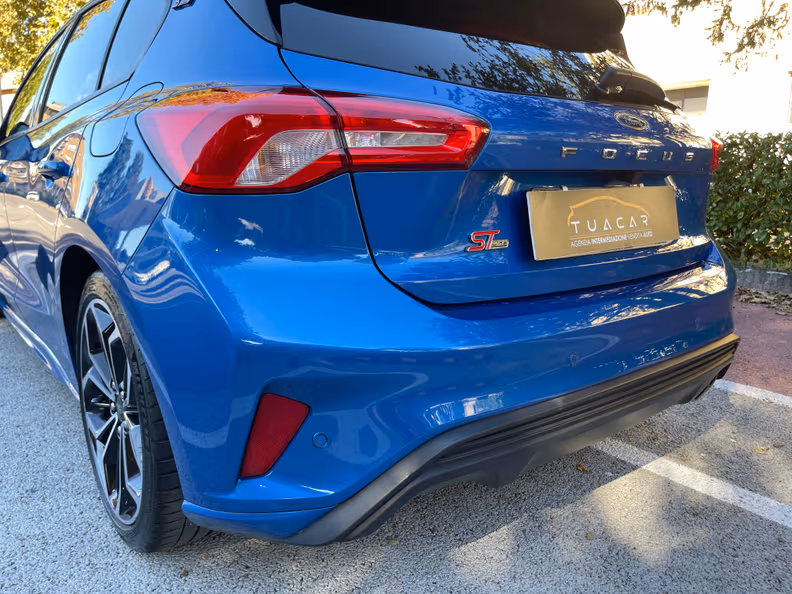 Ford Focus - 35
