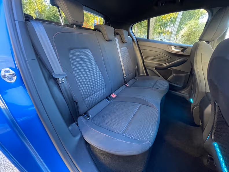 Ford Focus - 27