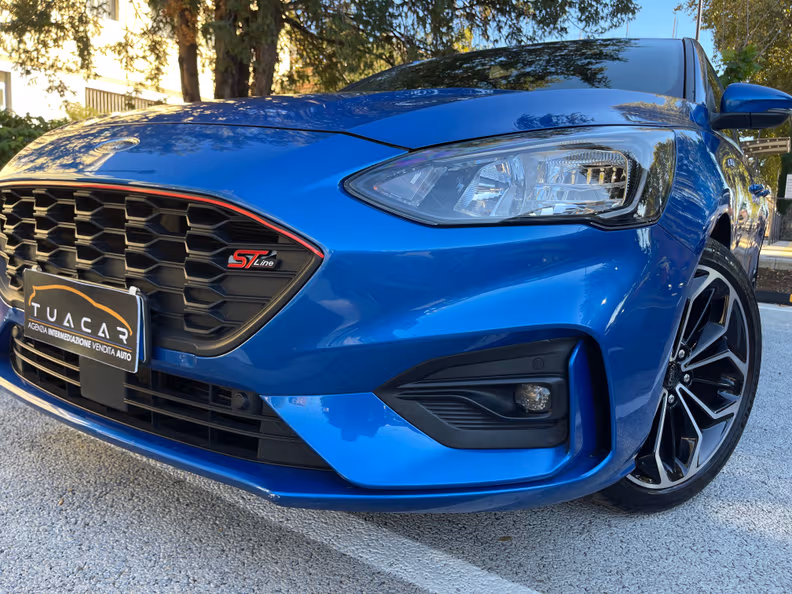 Ford Focus - 36