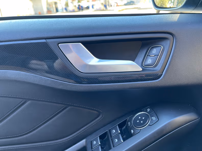 Ford Focus - 34