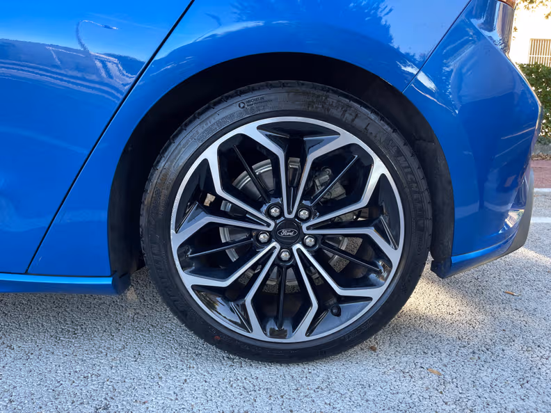 Ford Focus - 9