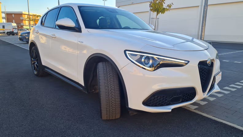 Alfa Romeo Stelvio - 3