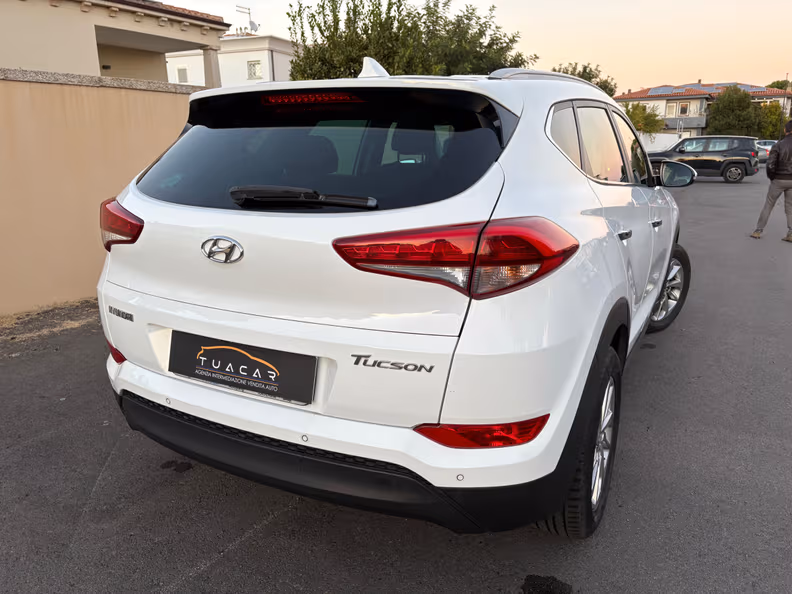 Hyundai Tucson - 12