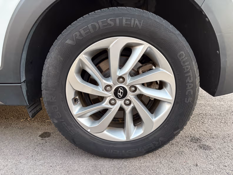 Hyundai Tucson - 9
