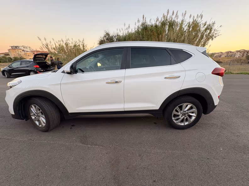 Hyundai Tucson - 8