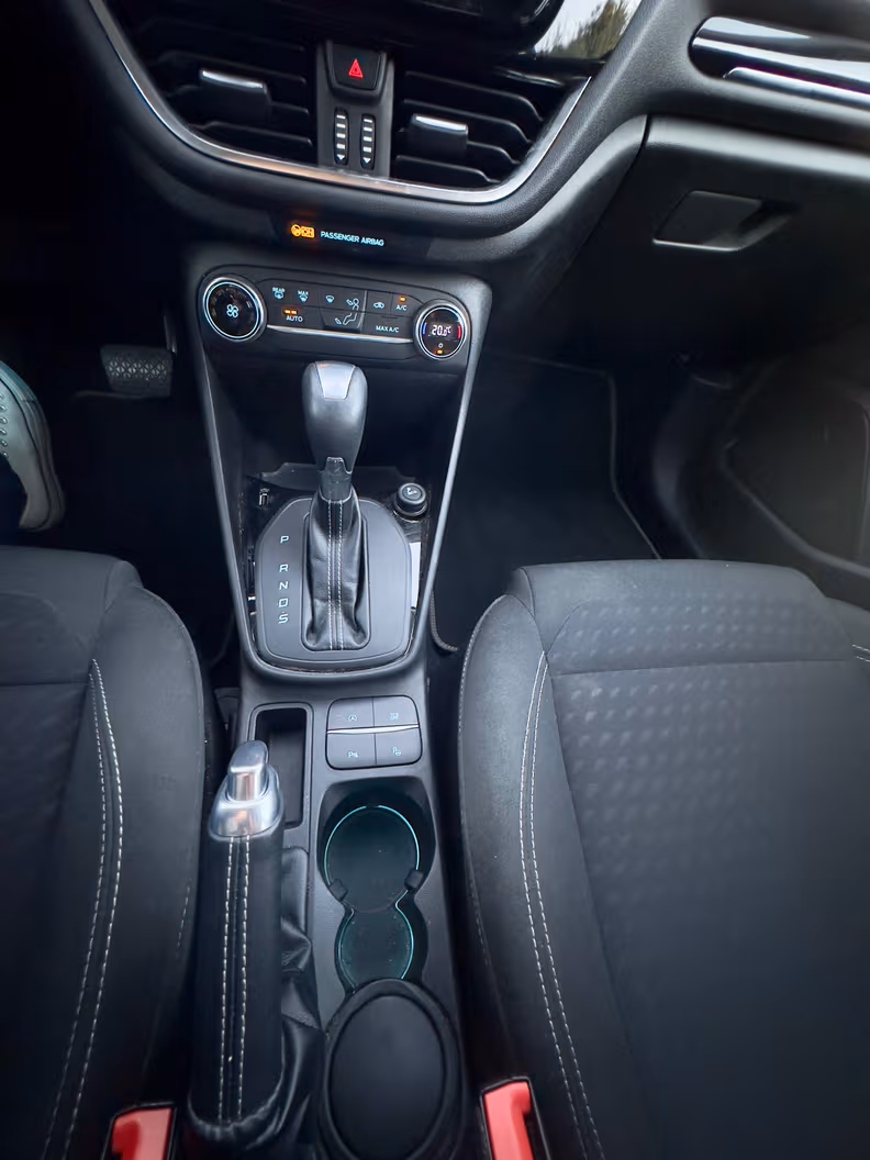 Ford Fiesta - 23