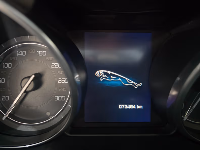 Jaguar F-Type - 14