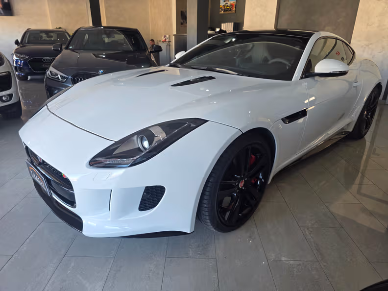 Jaguar F-Type - 1